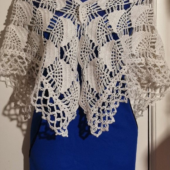 New Handmade shawl. - Picture 3 of 3